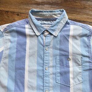 Free Planet Men’s Medium Striped Short Sleeve Button Up Shirt NYC Malibu